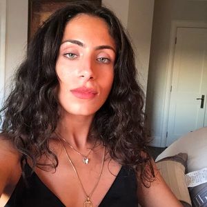 Meet your Posher, Ely